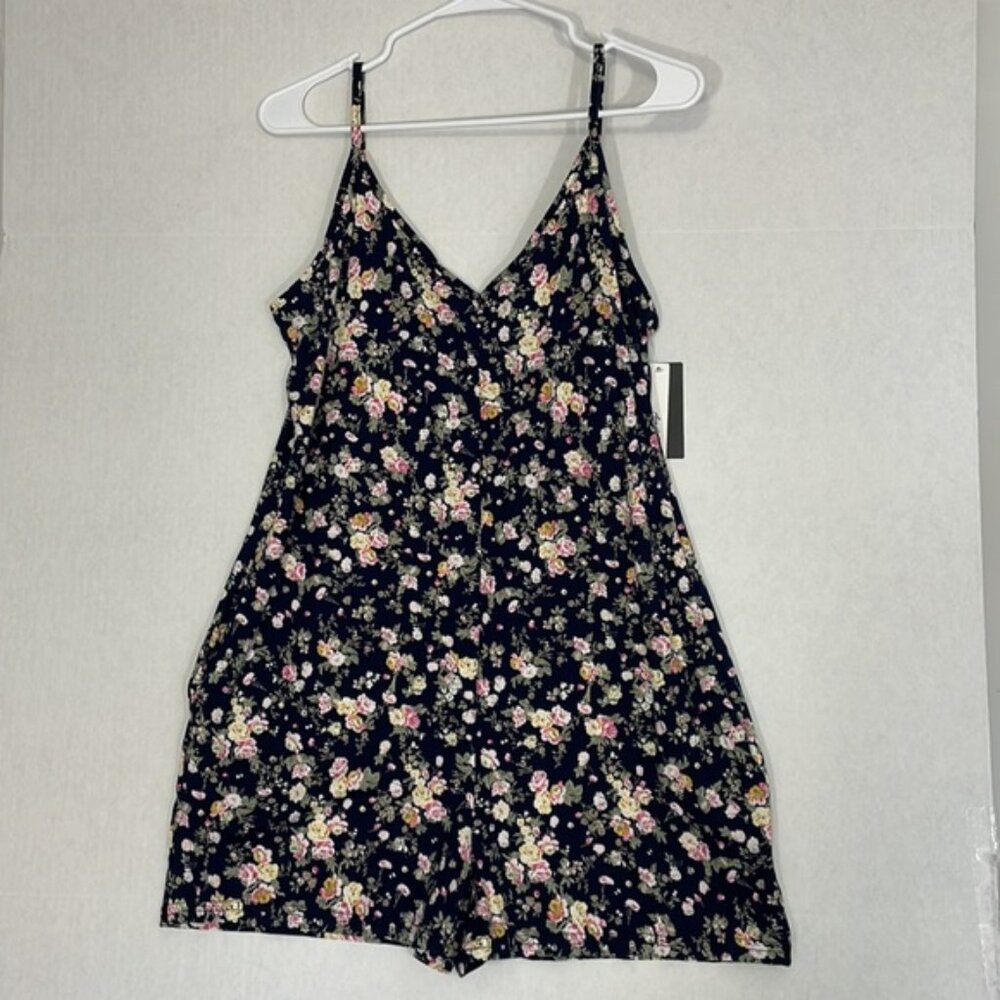 Amiliashp NWT Romper with Pockets, Spaghetti Strap Floral Large